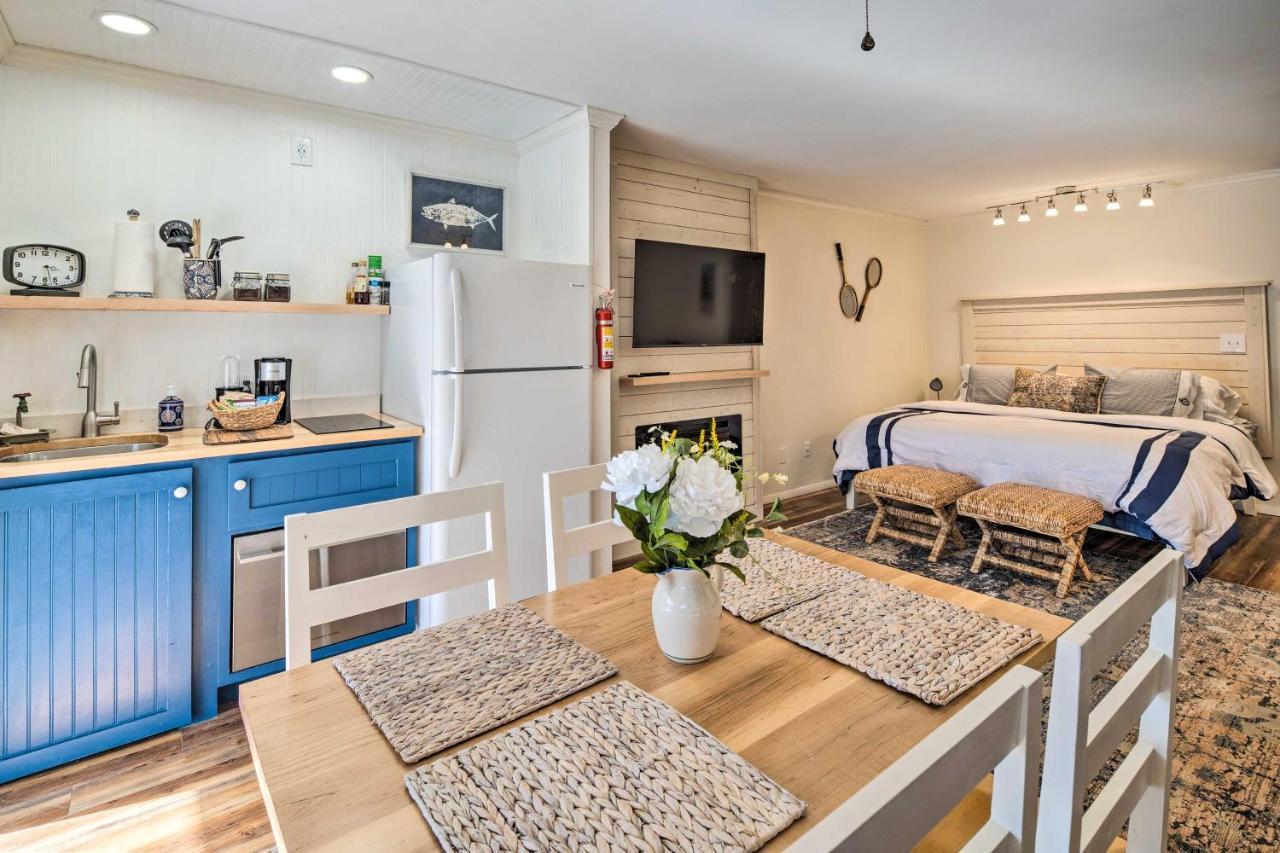 Lake Lure Studio With Private Balcony And Pool Access! エクステリア 写真