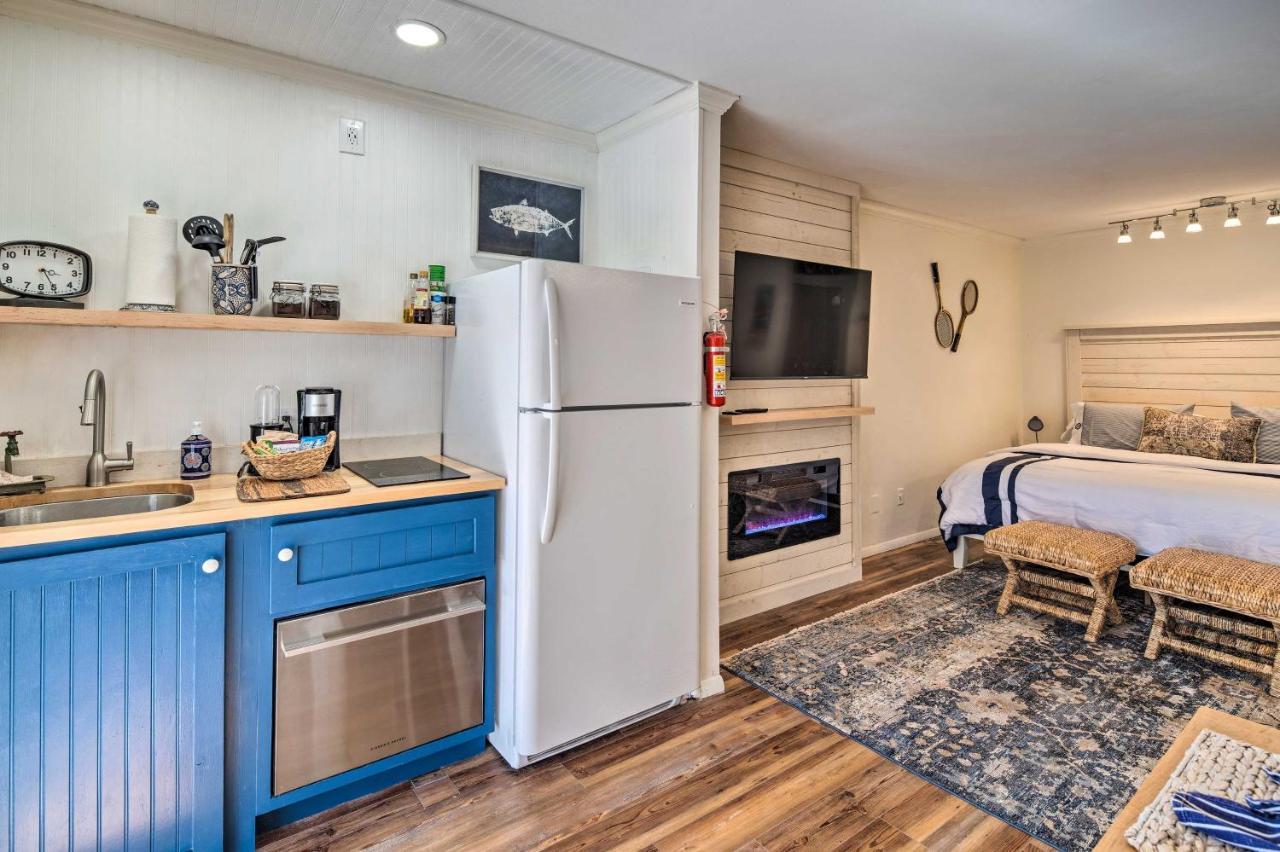 Lake Lure Studio With Private Balcony And Pool Access! エクステリア 写真